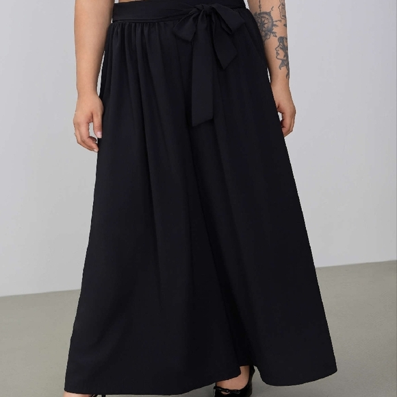 Black Wide Leg Drawstring Pants - Picture 3 of 4
